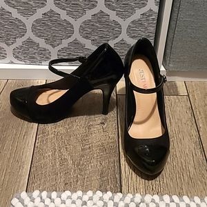 Faux suede and patent leather mary janes